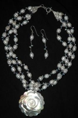 Collar en perlas